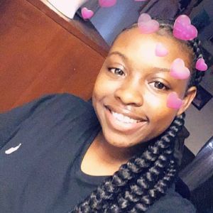 Meet your Posher, Naya